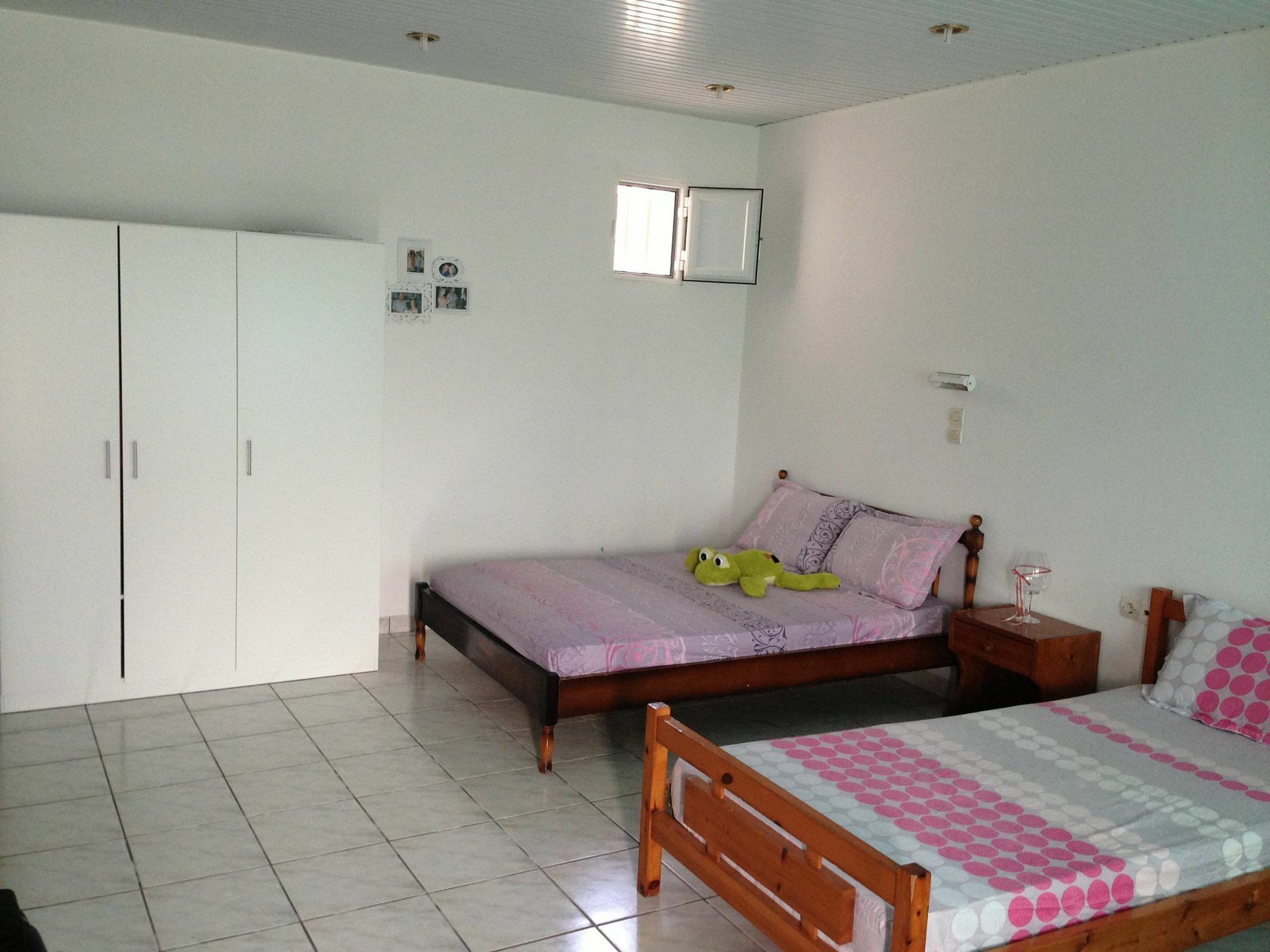 Nitsa Rooms คอสทาวน์ ภายนอก รูปภาพ